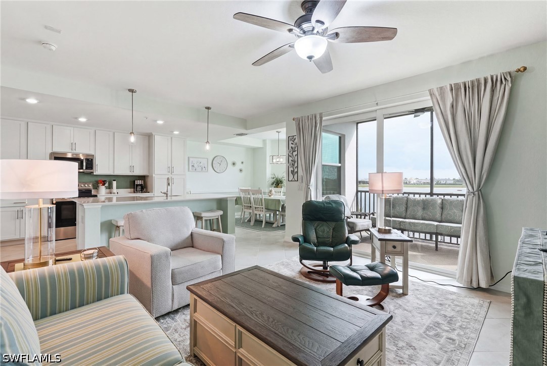2 Bed Condominium for Sale in Webbs Reserve, FL, $1,700 — photo 7