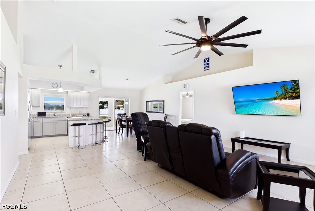 3 Bed SingleFamilyResidence for Sale in Cape Coral, FL — photo 7