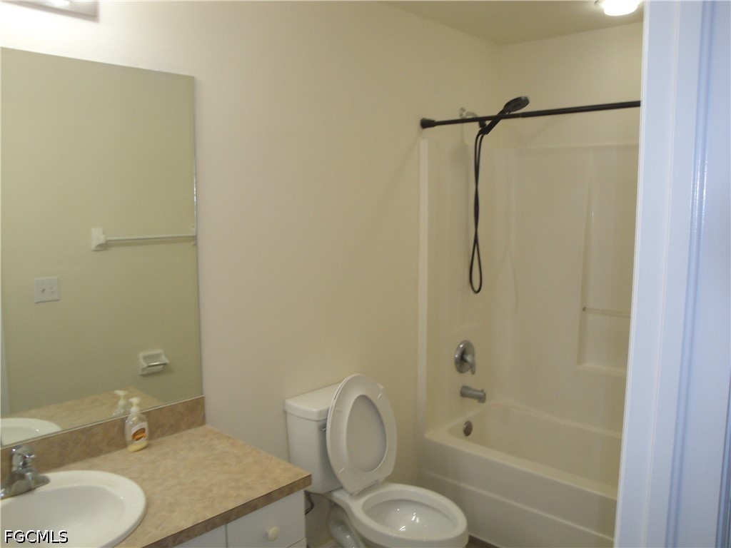 3 Bed SingleFamilyResidence for Sale in Lehigh Acres, FL — photo 7