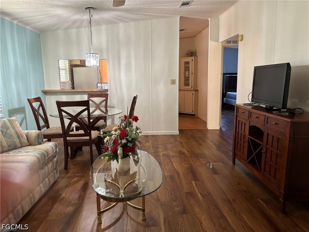2 Bed ManufacturedHome for Sale in North Fort Myers, FL — photo 7