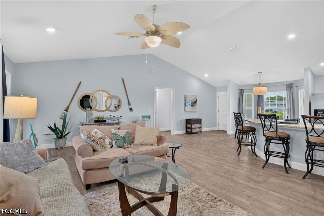 3 Bed SingleFamilyResidence for Sale in Cape Coral, photo 7
