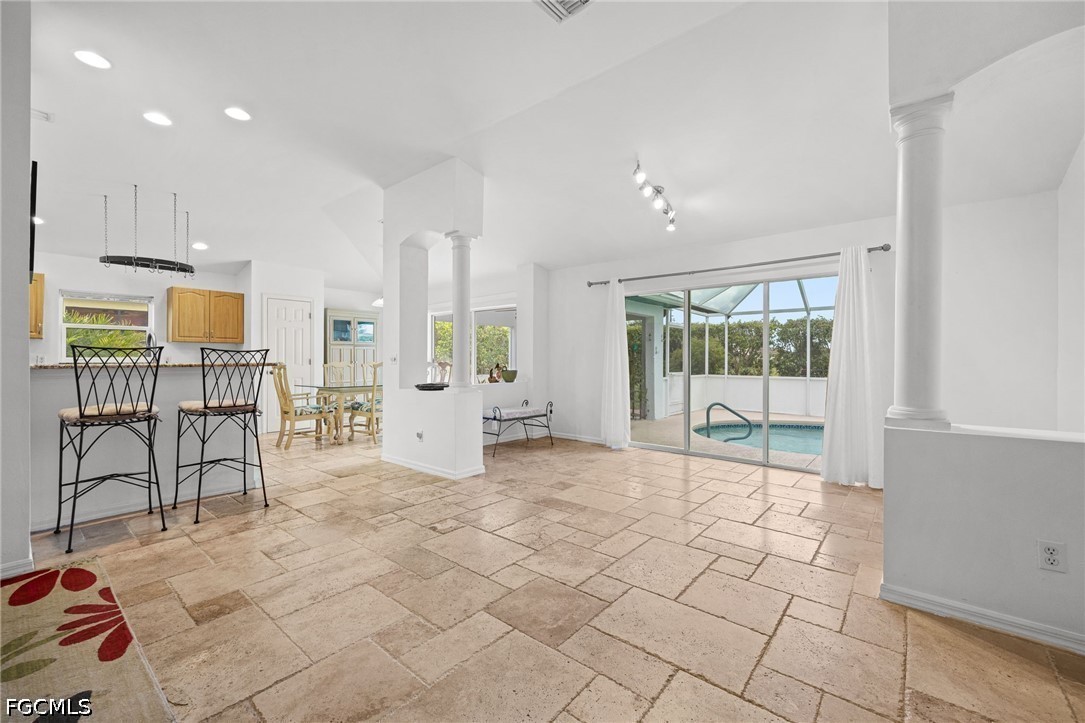 3 Bed Pool Home for Sale in Varsity Lakes, photo 7