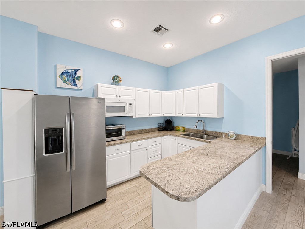 1 Bed Waterfront Home for Sale in Naples, FL, $1,600 — photo 7