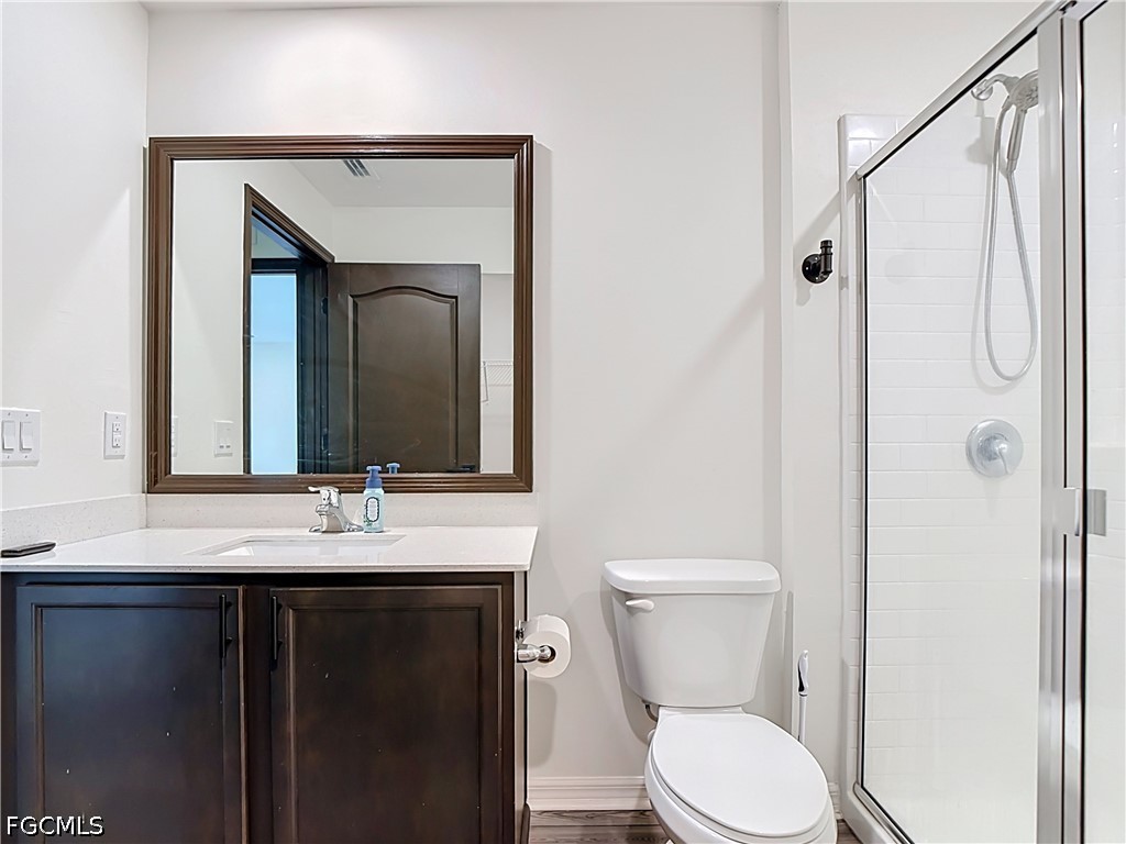 3 Bed SingleFamilyResidence for Sale in Mirror Lakes, FL — photo 7