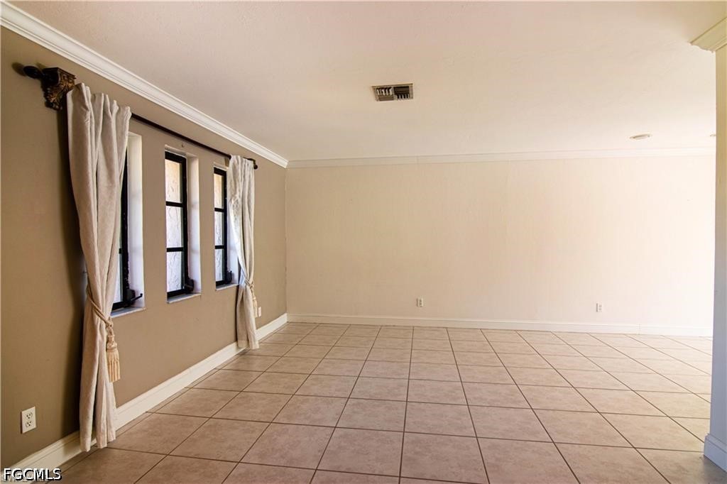 3 Bed Pool Home for Sale in The Forest, FL, $2,800 — photo 7