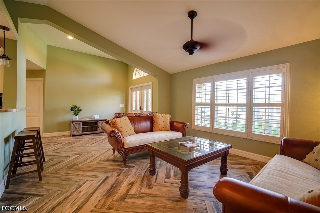 3 Bed SingleFamilyResidence for Sale in Banyan Cove, FL — photo 7