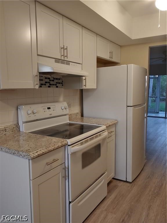 2 Bed Condominium for Sale in Cape Coral, photo 7
