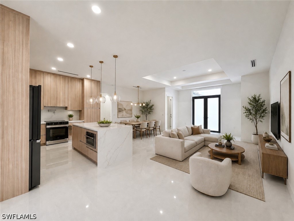 4 Bed SingleFamilyResidence for Sale in Naples, FL, $629,900 — photo 7