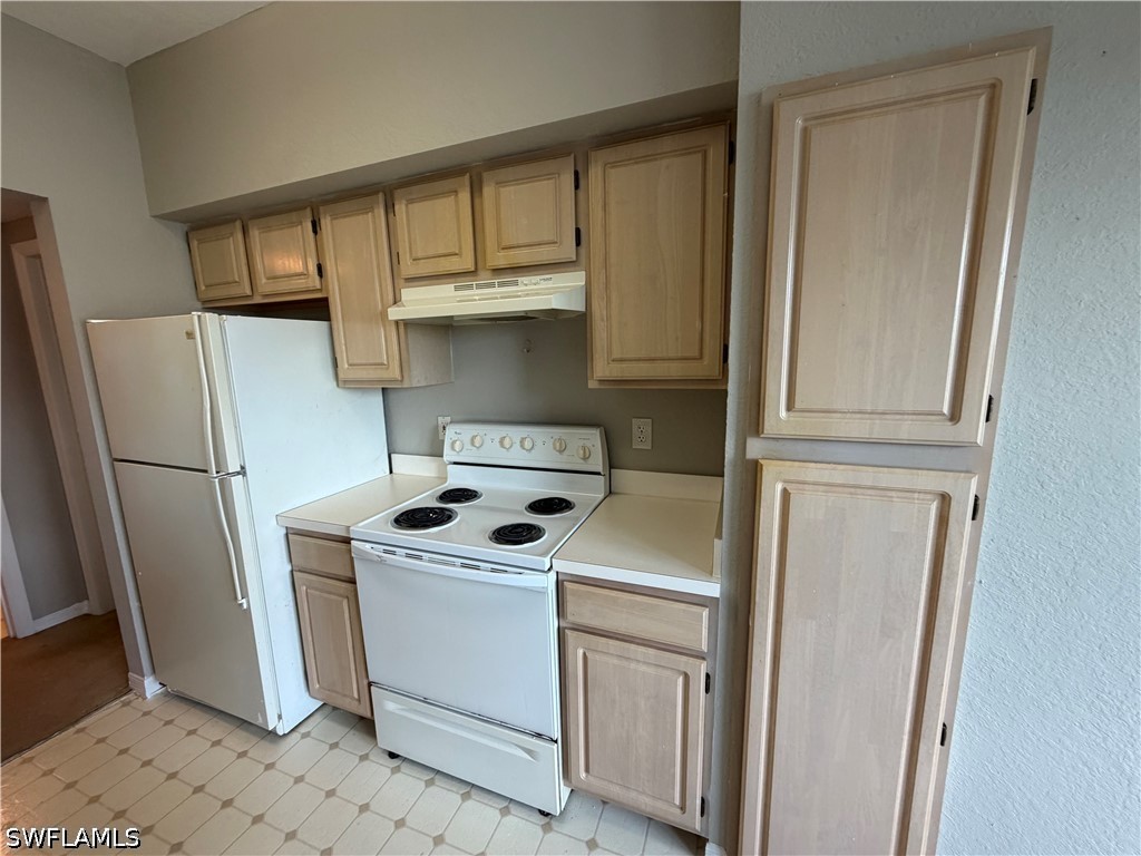 1 Bed Condominium for Sale in Estero, FL, $1,500 — photo 7
