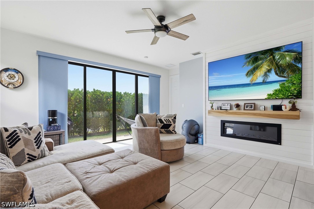 3 Bed SingleFamilyResidence for Sale in Naples, FL, $449,900 — photo 7