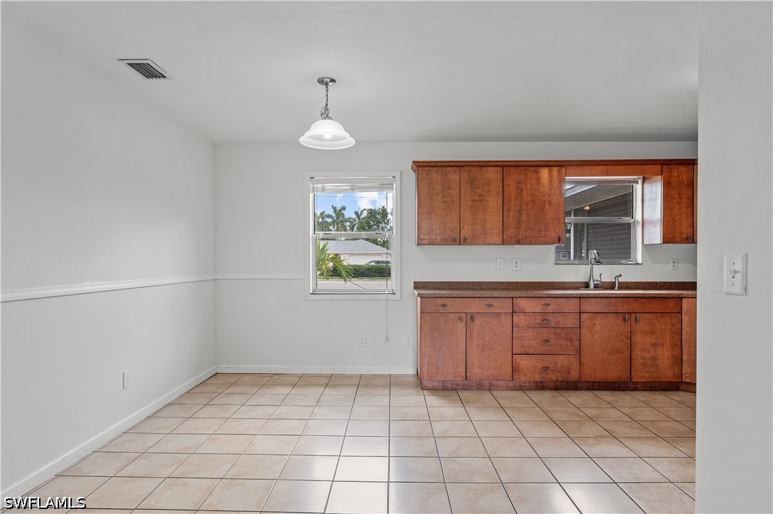 4 Bed SingleFamilyResidence for Sale in Cape Coral, FL — photo 7