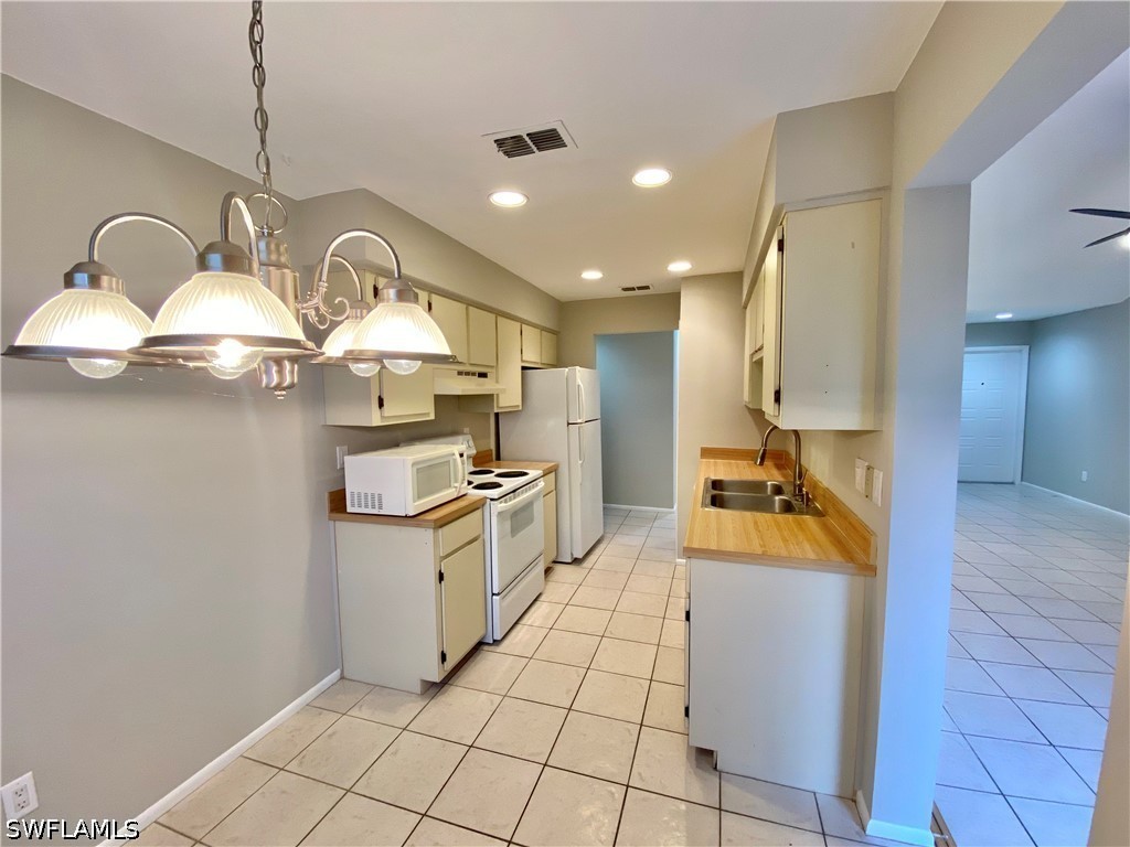 3 Bed Attached for Sale in Compass Pointe, FL, $2,070 — photo 7