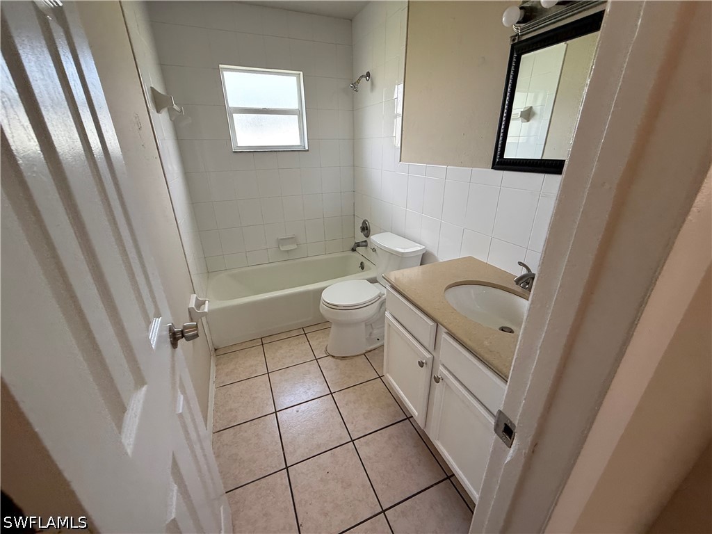 3 Bed Duplex for Sale in Pine Manor, photo 7