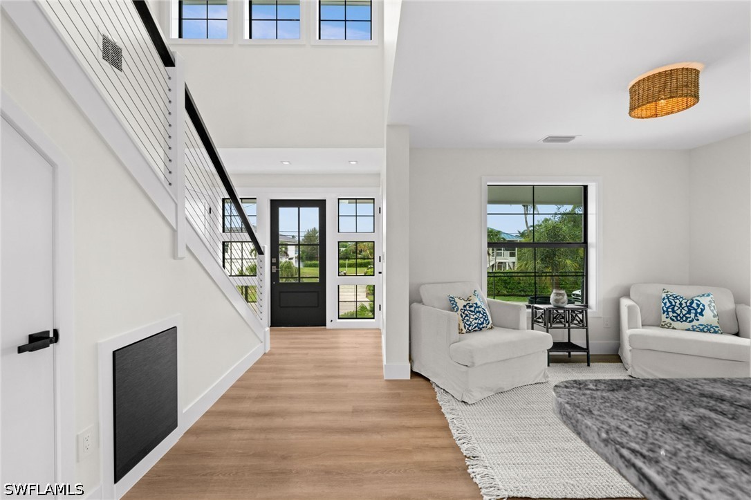4 Bed SingleFamilyResidence for Sale in Sanibel, photo 7