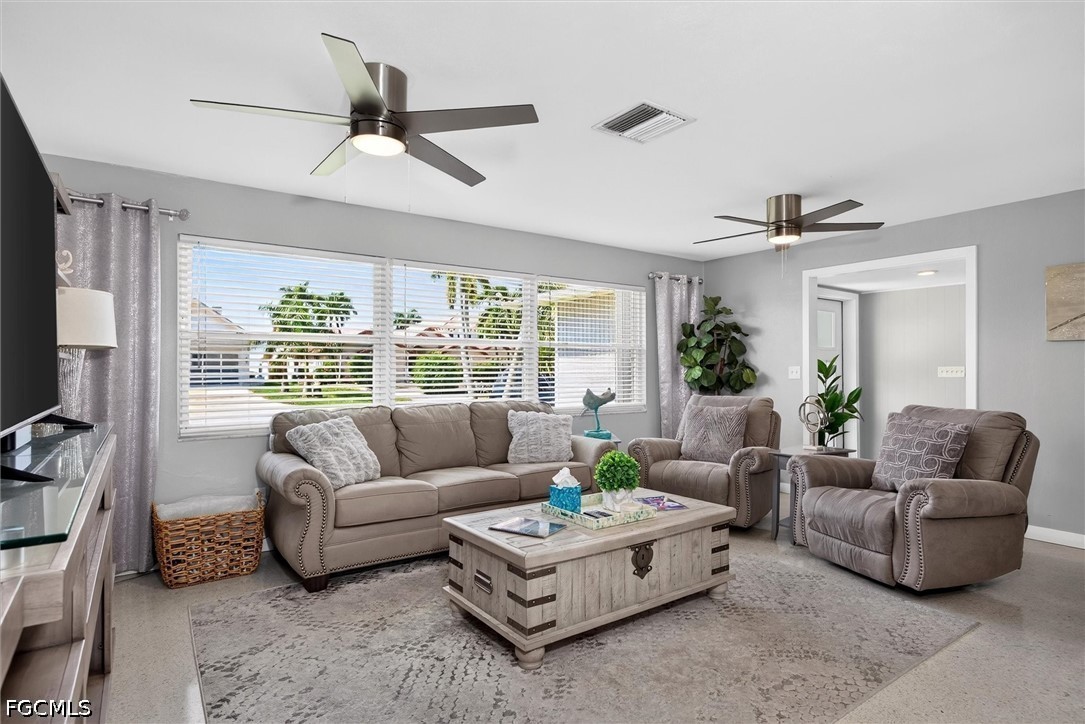 3 Bed Pool Home for Sale in Cape Coral, photo 7