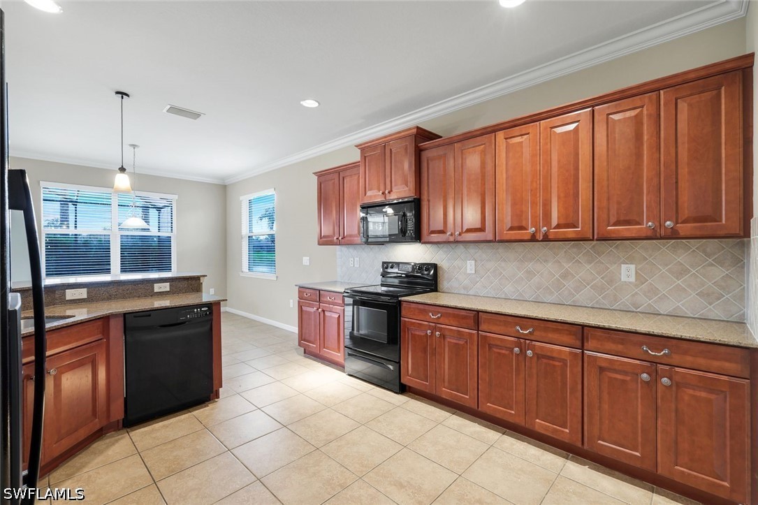 3 Bed Waterfront Home for Sale in Cobalt Cove, photo 7