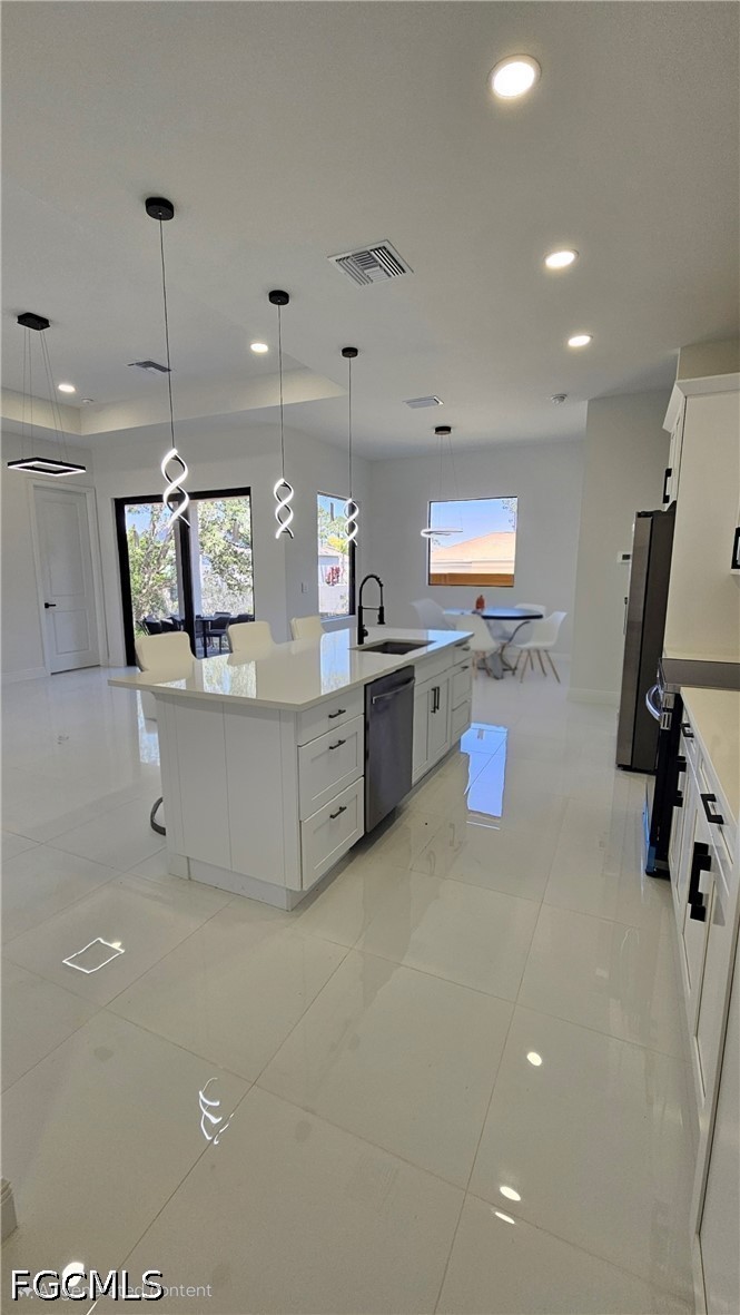 4 Bed SingleFamilyResidence for Sale in Lehigh Acres, photo 7