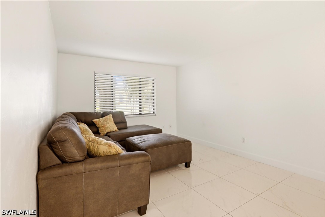 2 Bed Condominium for Sale in Springwood, photo 7