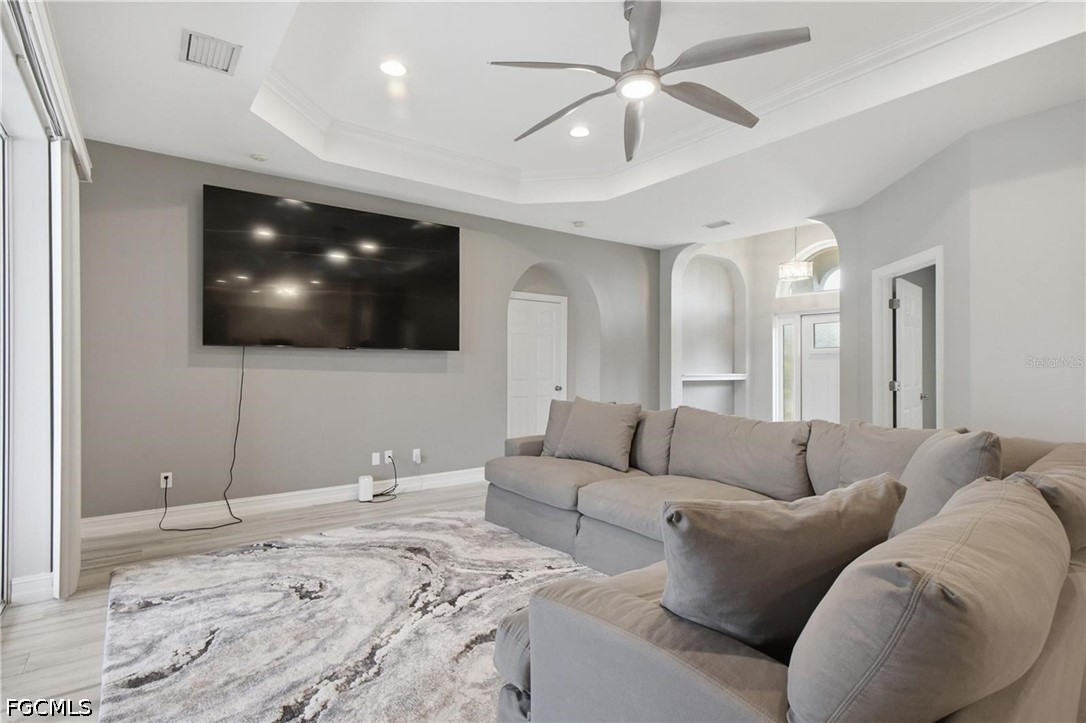 3 Bed Pool Home for Sale in Cape Coral, photo 7