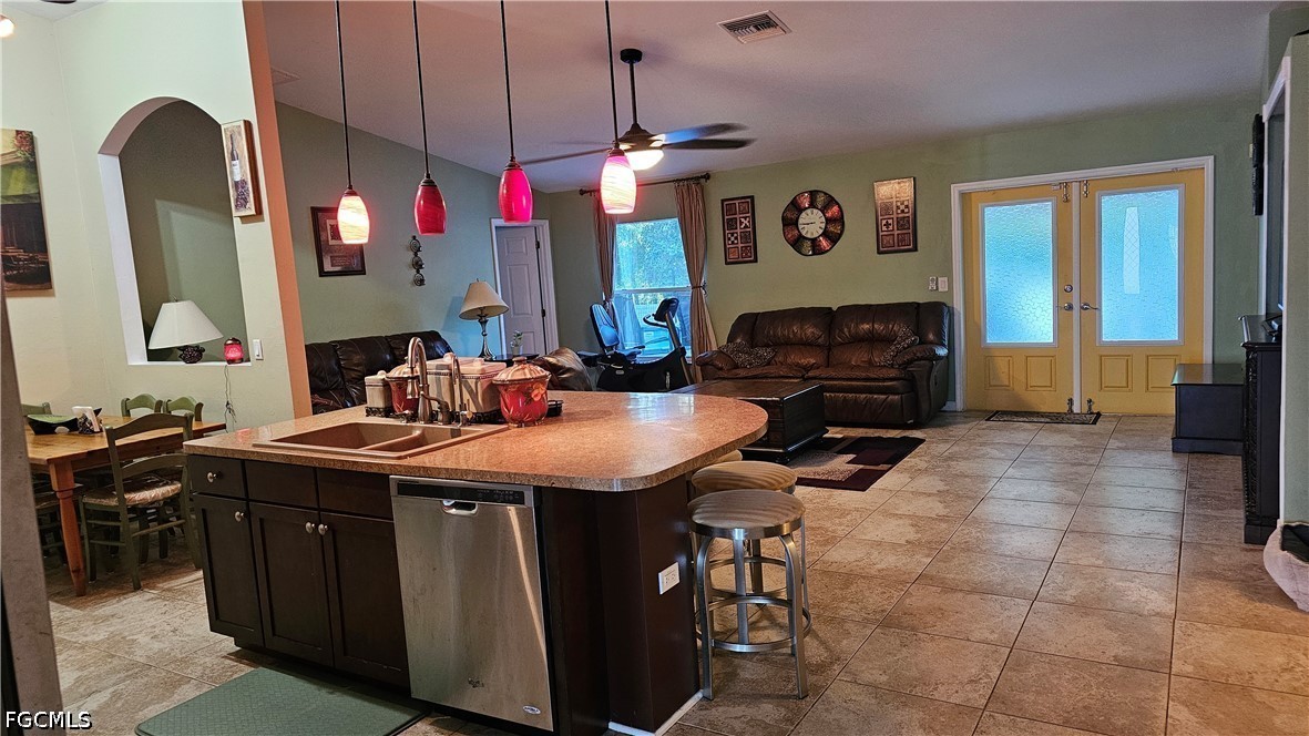 3 Bed Pool Home for Sale in Mirror Lakes, photo 7