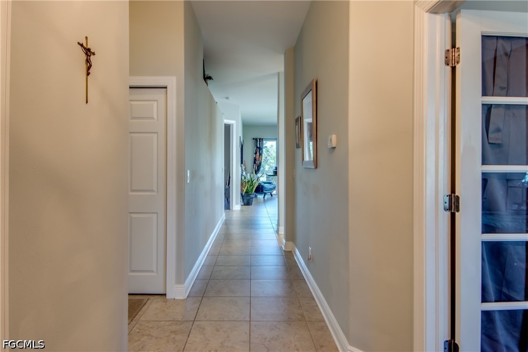 3 Bed Waterfront Home for Sale in Fort Myers, photo 7