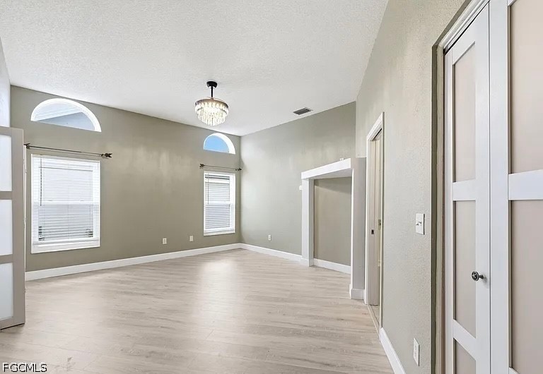 3 Bed Pool Home for Sale in Aleta Acres, photo 7