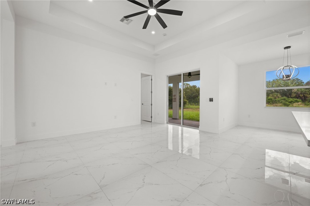 3 Bed SingleFamilyResidence for Sale in Lehigh Acres, photo 7