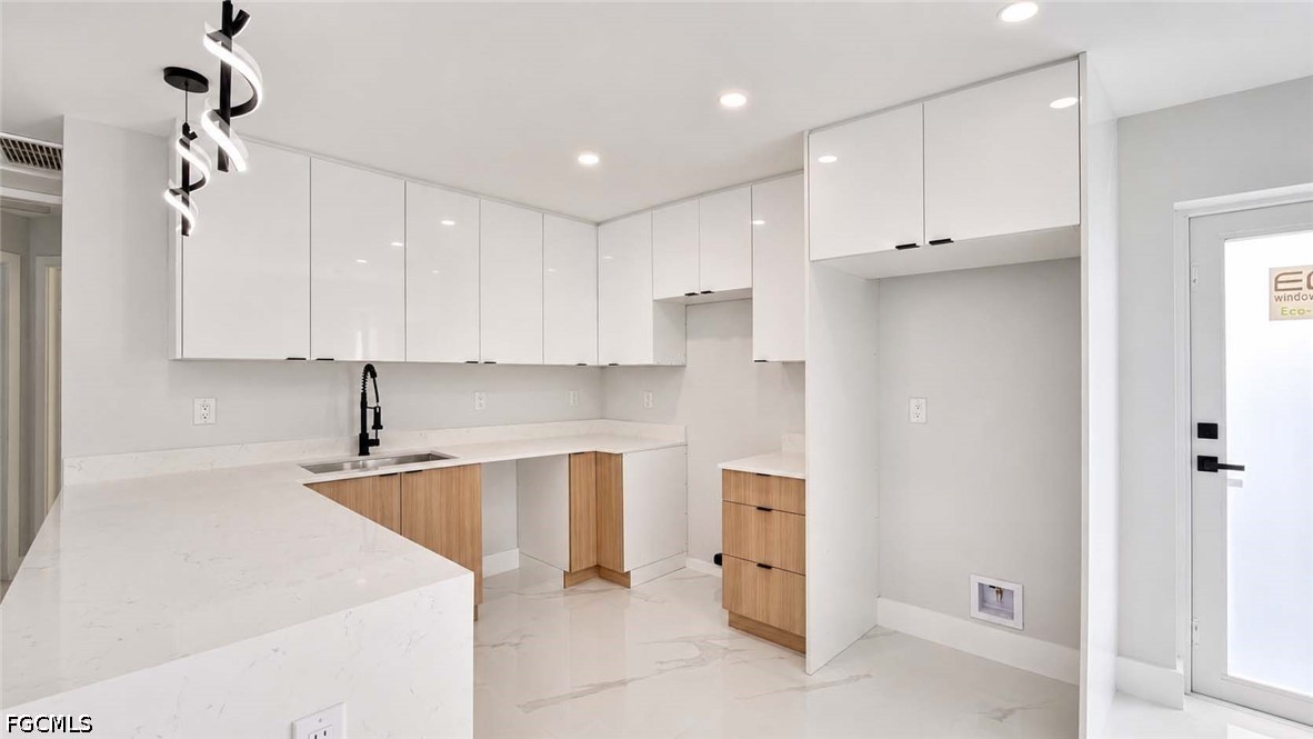 3 Bed SingleFamilyResidence for Sale in Lehigh Acres, photo 7