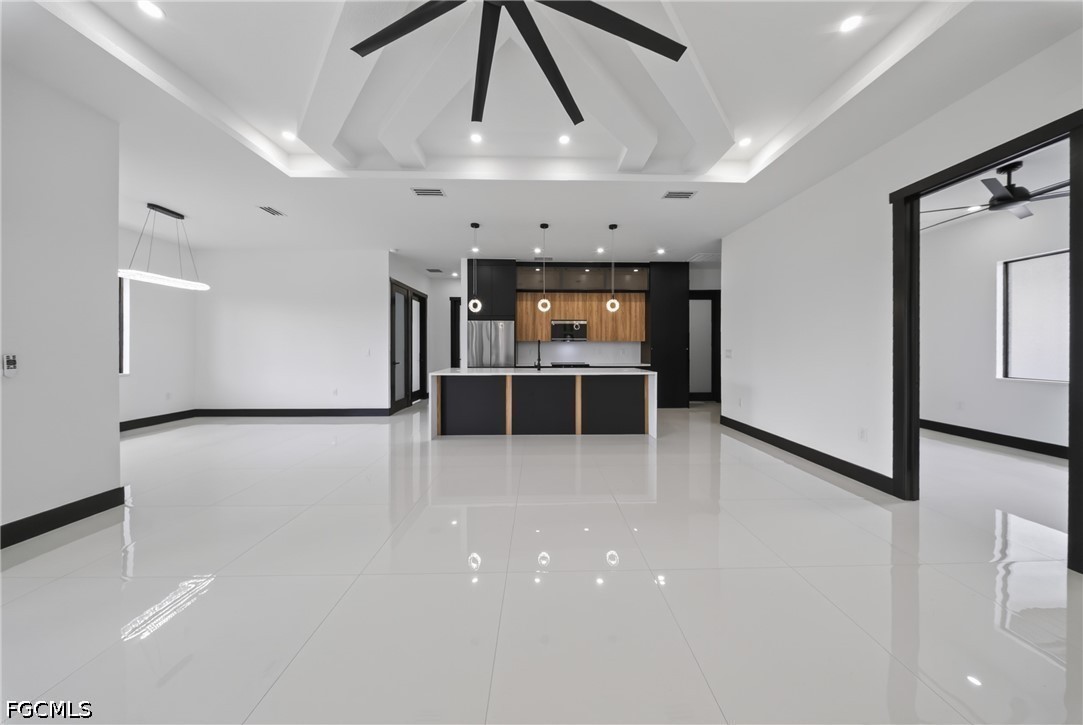 4 Bed SingleFamilyResidence for Sale in Lehigh Acres, photo 7