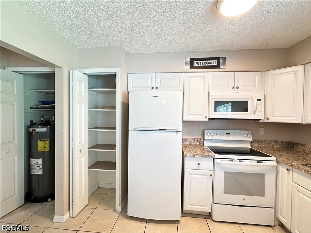 1 Bed Waterfront Home for Sale in Port Charlotte, photo 7