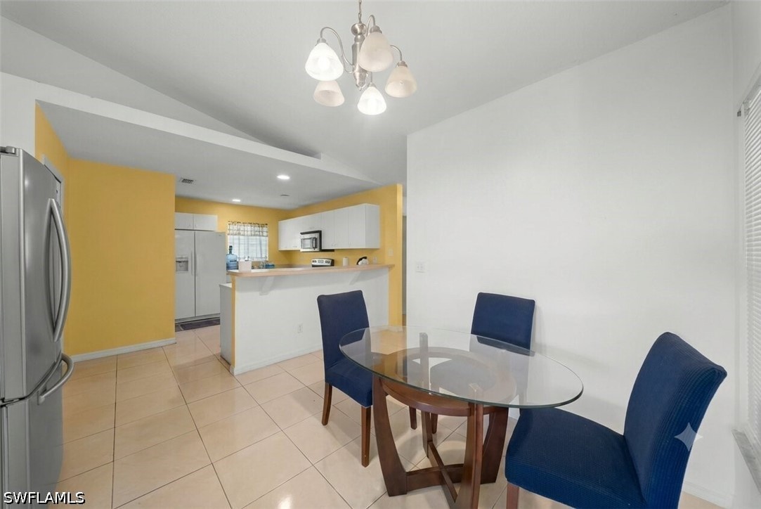 3 Bed SingleFamilyResidence for Sale in Mirror Lakes, photo 7