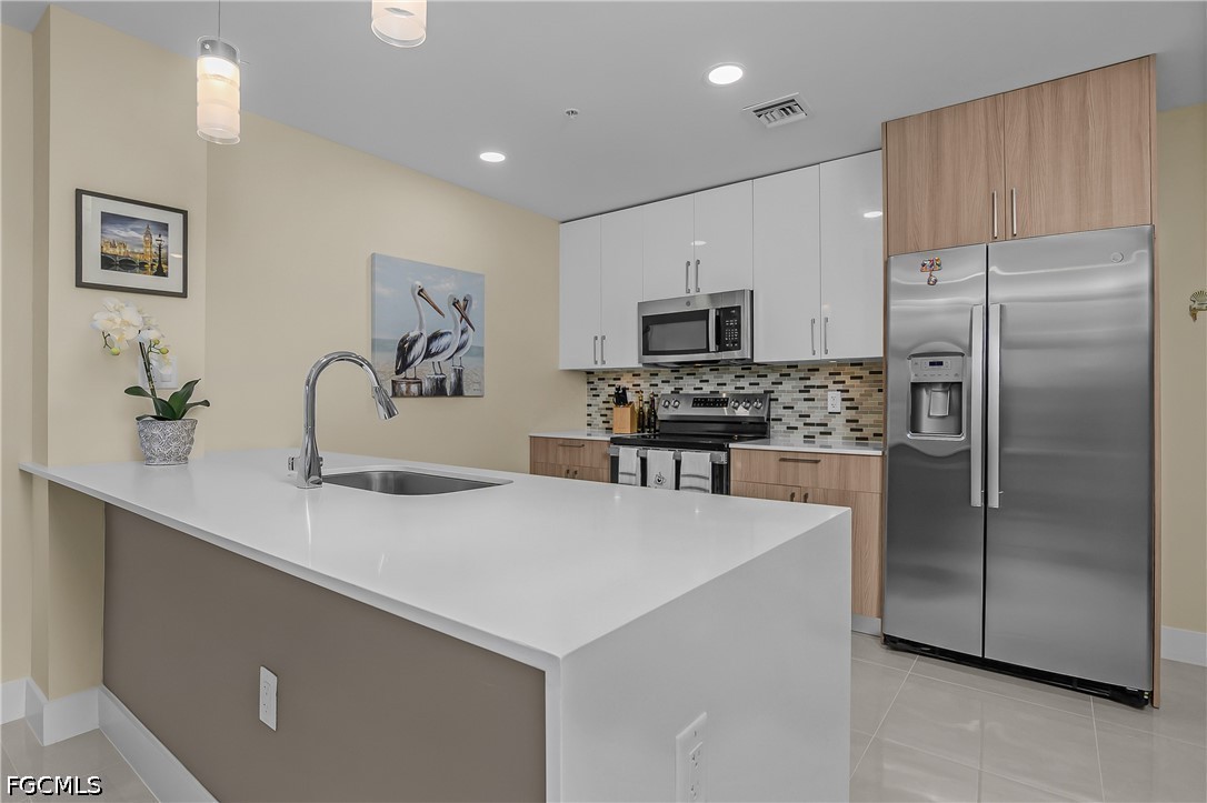 1 Bed Condominium for Sale in Botanika, photo 7