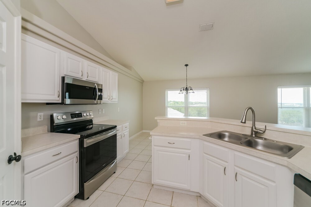 3 Bed SingleFamilyResidence for Sale in Clermont, photo 7