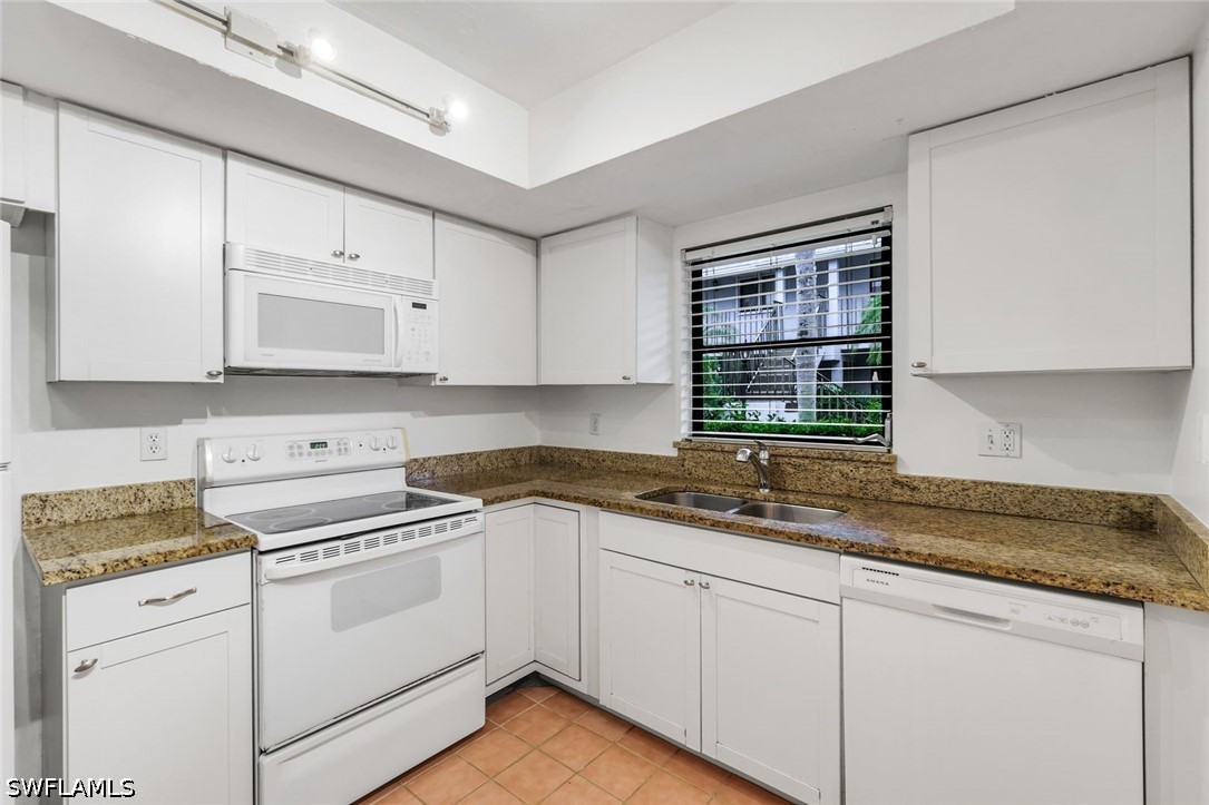 2 Bed Condominium for Sale in Pine Haven Condo, photo 7