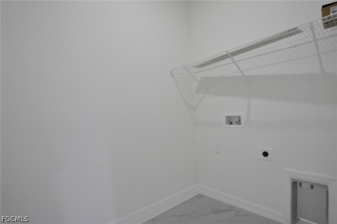3 Bed SingleFamilyResidence for Sale in Creekside Run, photo 7