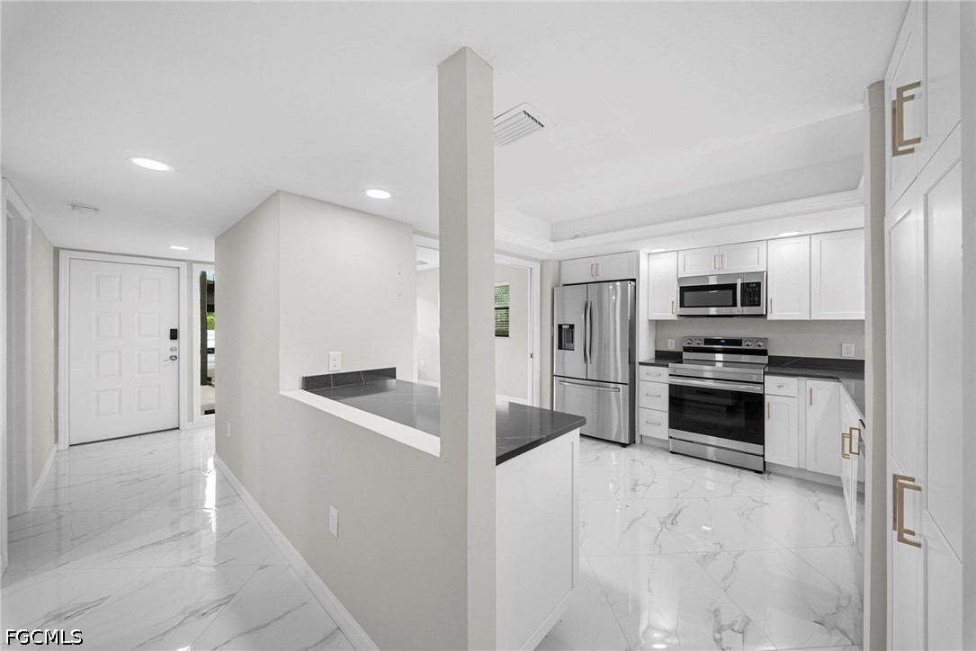 3 Bed Condominium for Sale in Fort Myers, photo 7