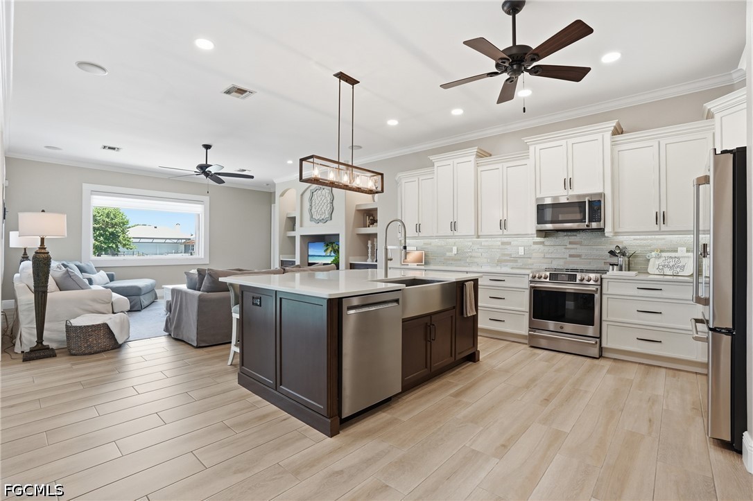 5 Bed Pool Home for Sale in Cape Coral, photo 7
