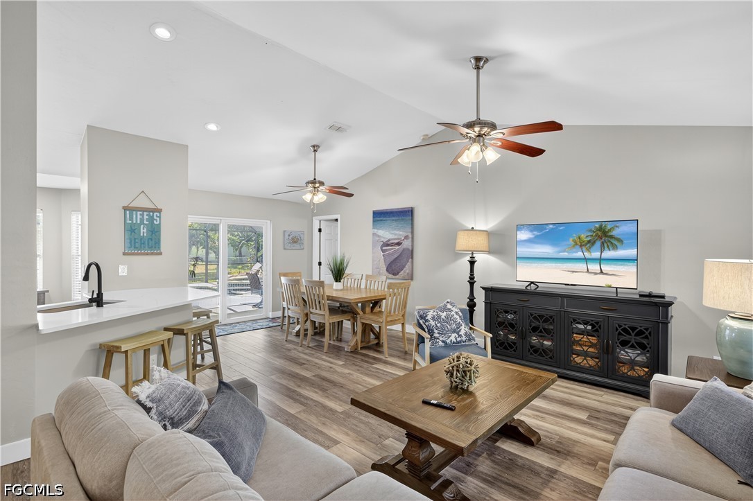 3 Bed Pool Home for Sale in Cape Coral, photo 7