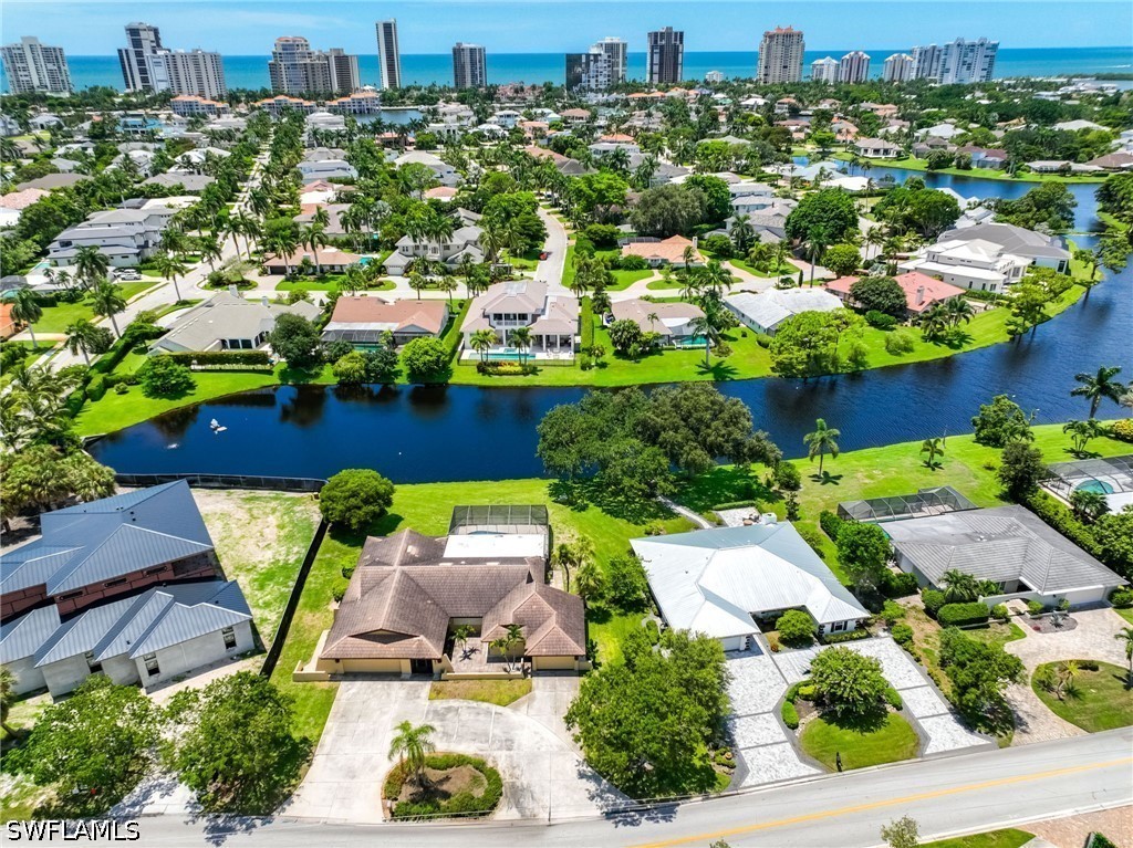 3 Bed Pool Home for Sale in Park Shore, photo 7