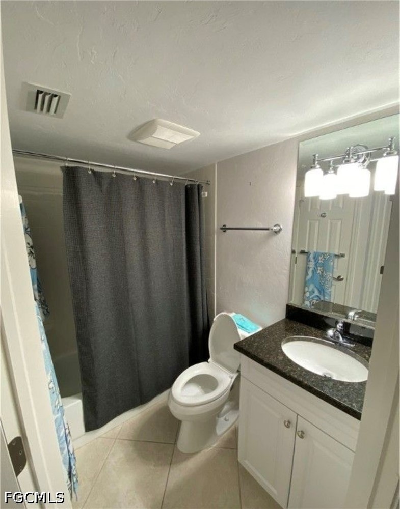 2 Bed Condominium for Sale in Marco Island, photo 7