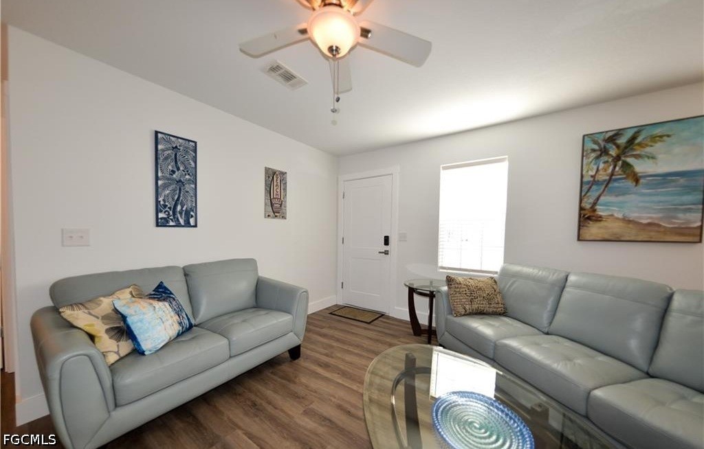 2 Bed ManufacturedHome for Sale in Helen Lane Condo Rv, photo 7