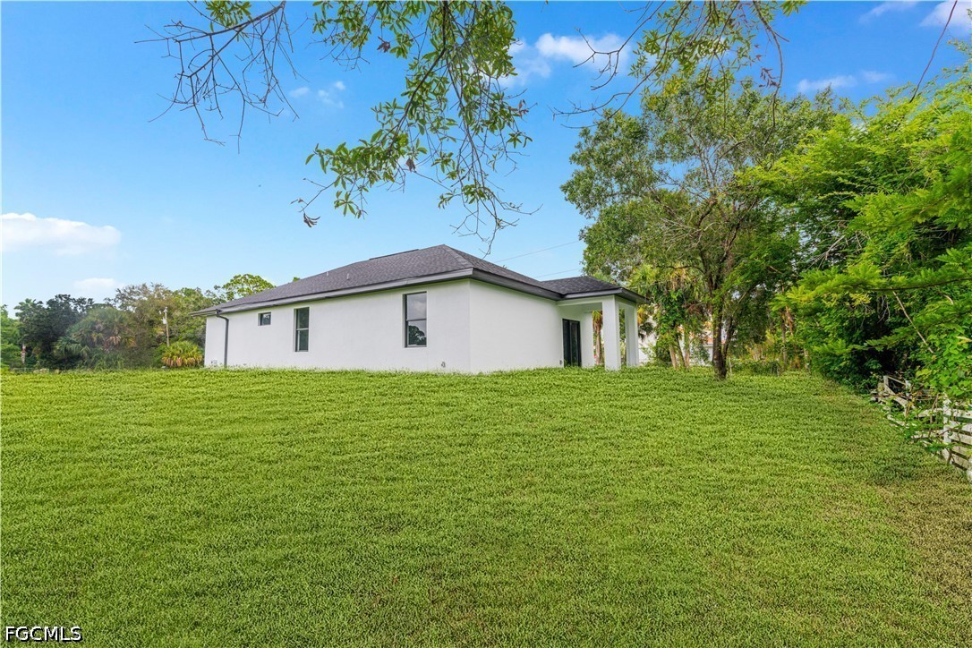 3 Bed SingleFamilyResidence for Sale in Lehigh Acres, photo 7