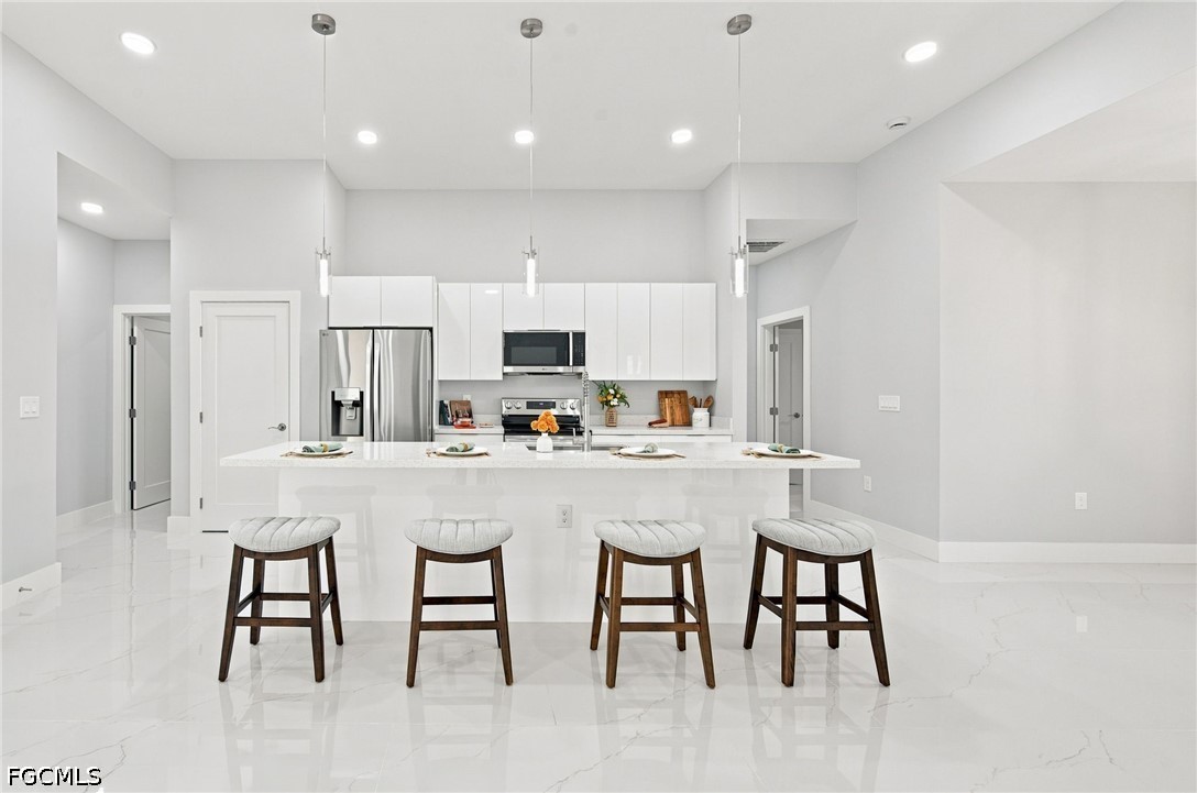 3 Bed SingleFamilyResidence for Sale in Lehigh Acres, photo 7