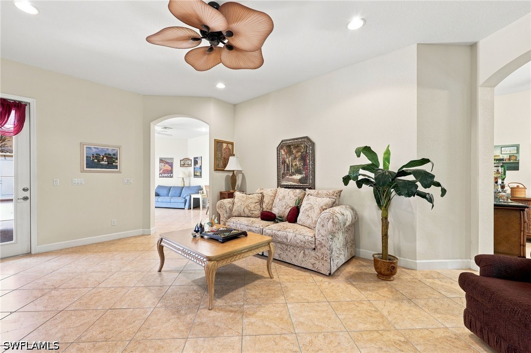 4 Bed Pool Home for Sale in Carlton Lakes, photo 7