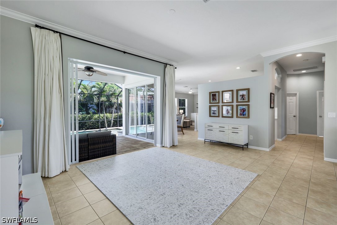 3 Bed Pool Home for Sale in Stonebridge South, photo 7