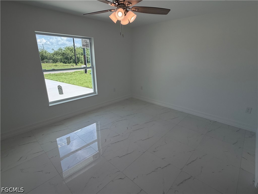 4 Bed SingleFamilyResidence for Sale in Banyan Village, photo 7