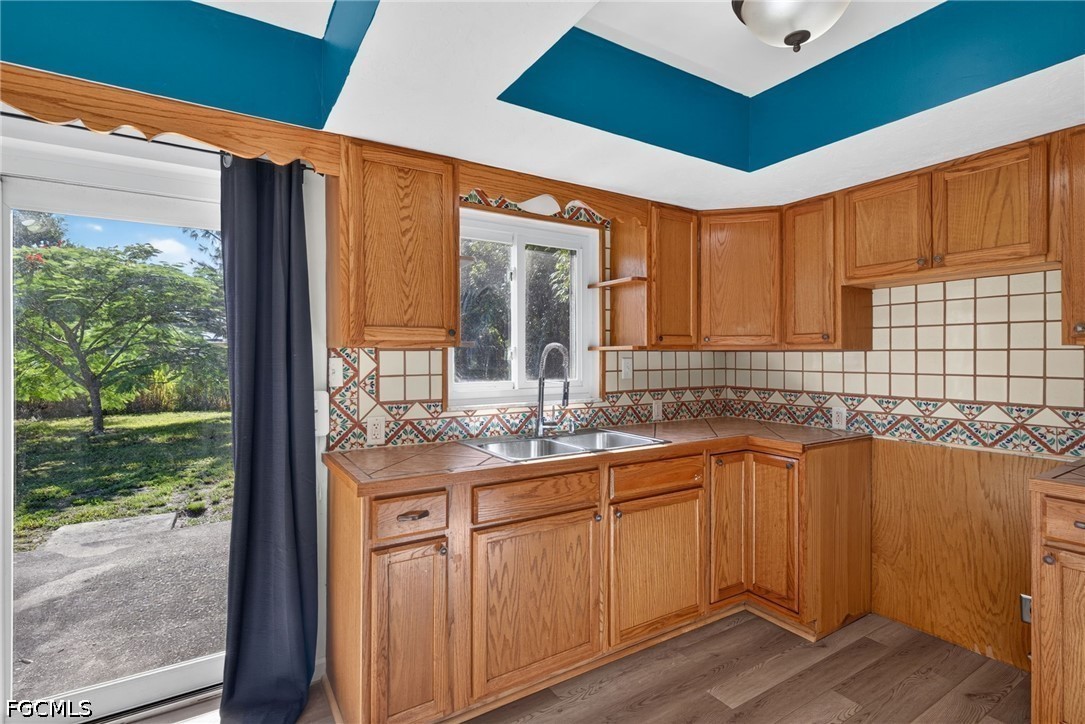 3 Bed SingleFamilyResidence for Sale in Country Estates, photo 7