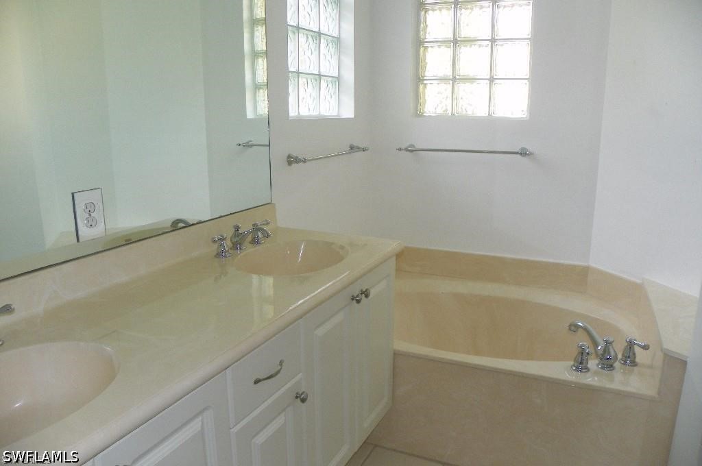 3 Bed Waterfront Home for Sale in Mariposa, photo 7