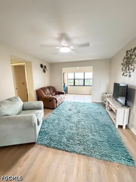 2 Bed Waterfront Home for Sale in Cape Coral, photo 7