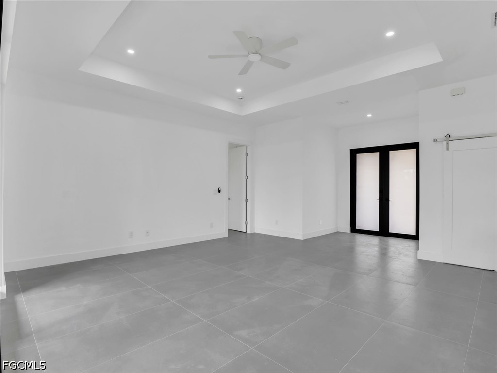 3 Bed SingleFamilyResidence for Sale in East Englewood, photo 7